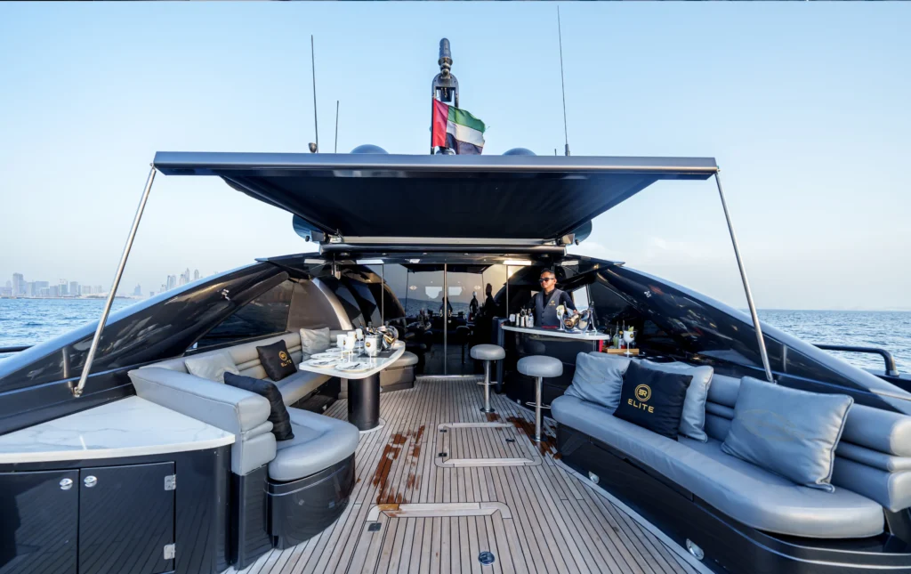 2004 Sunseeker Predator 95 - Front View