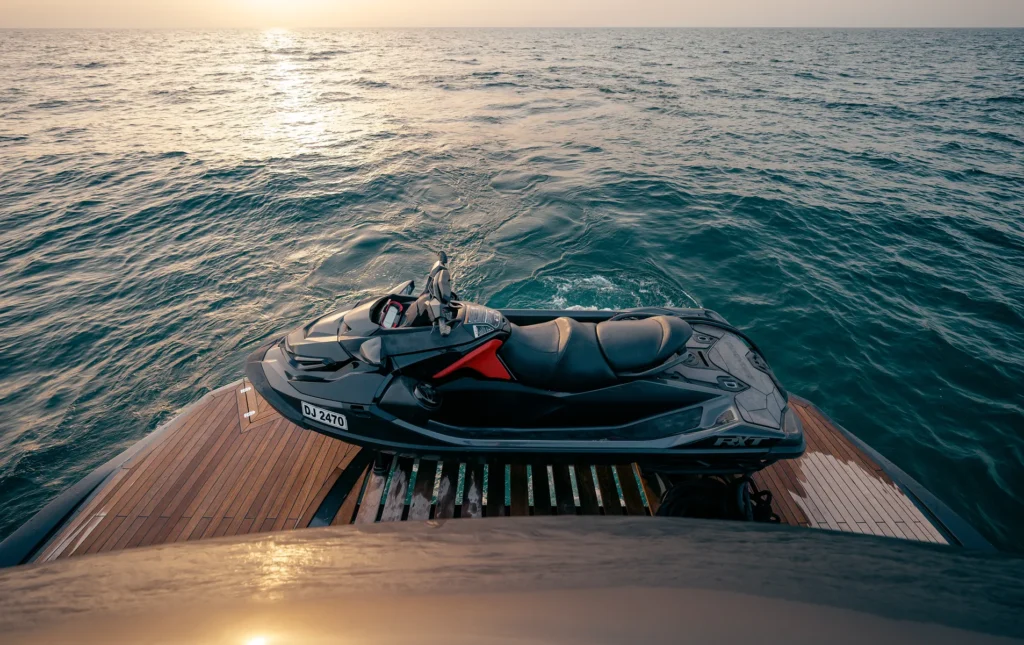 2004 Sunseeker Predator 95 - Main Deck