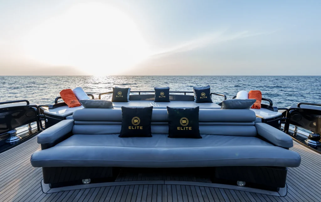 2004 Sunseeker Predator 95 - Upper Deck