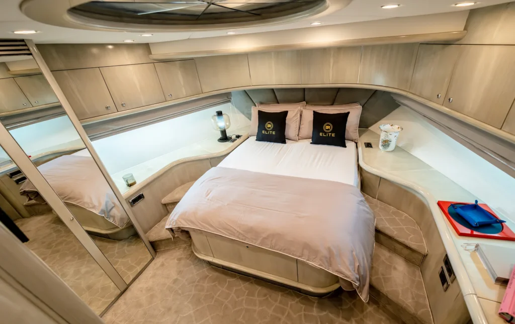 2004 Sunseeker Predator 95 - Master Cabin