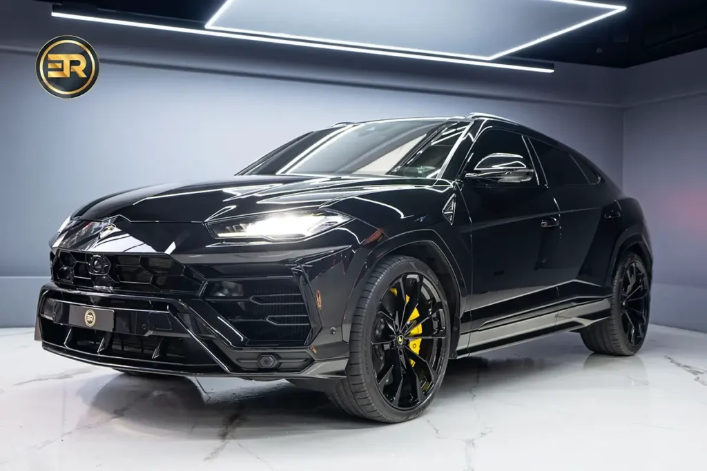 Rent Lamborghini Urus Black in Dubai