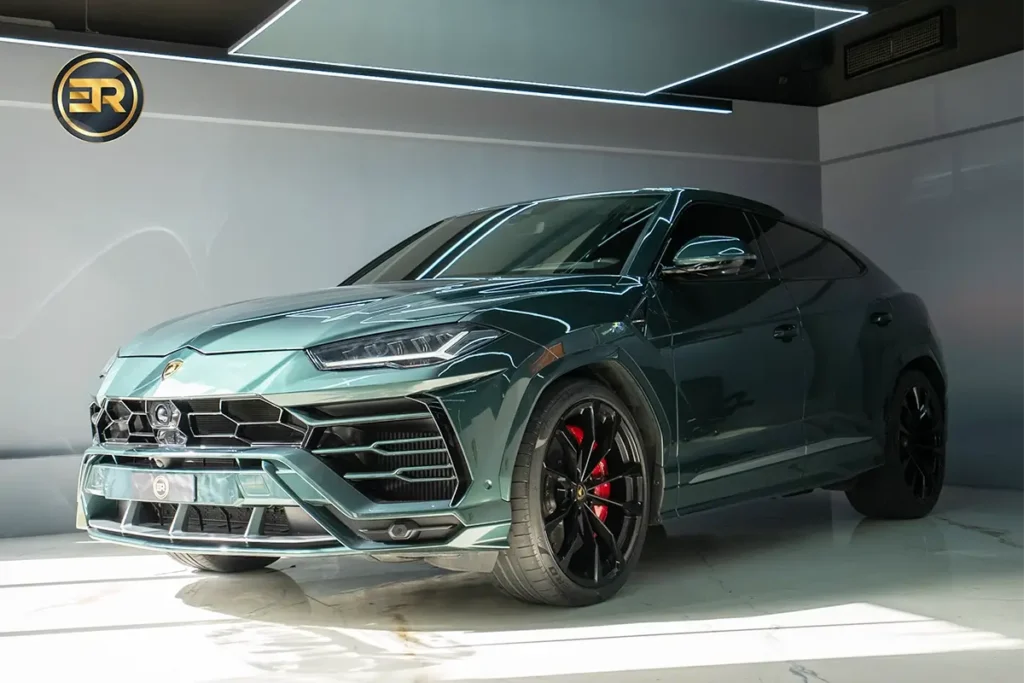 Rent Lamborghini Urus in Dubai