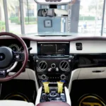 Rolls Royce Cullinan White Black Badge interior