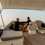 Numarine 105HT - Dining Area