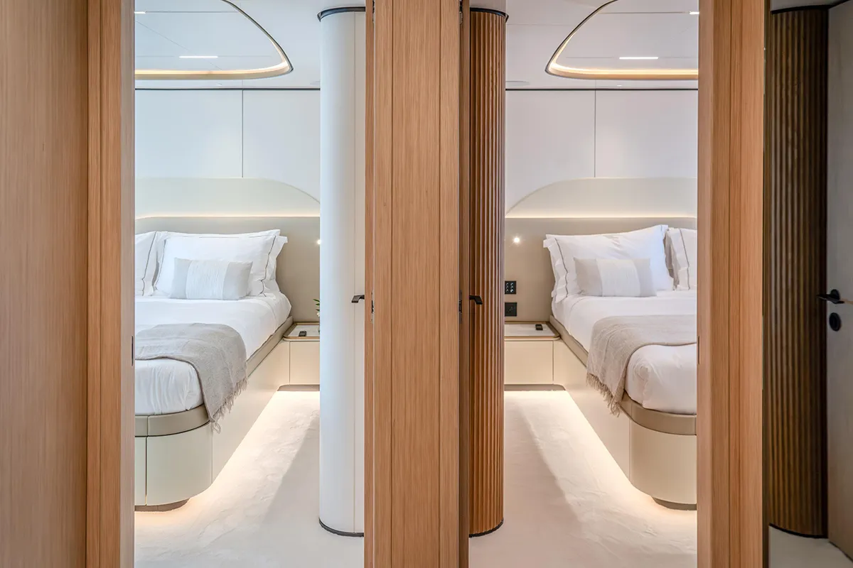 Majesty-100_0008_img107_result