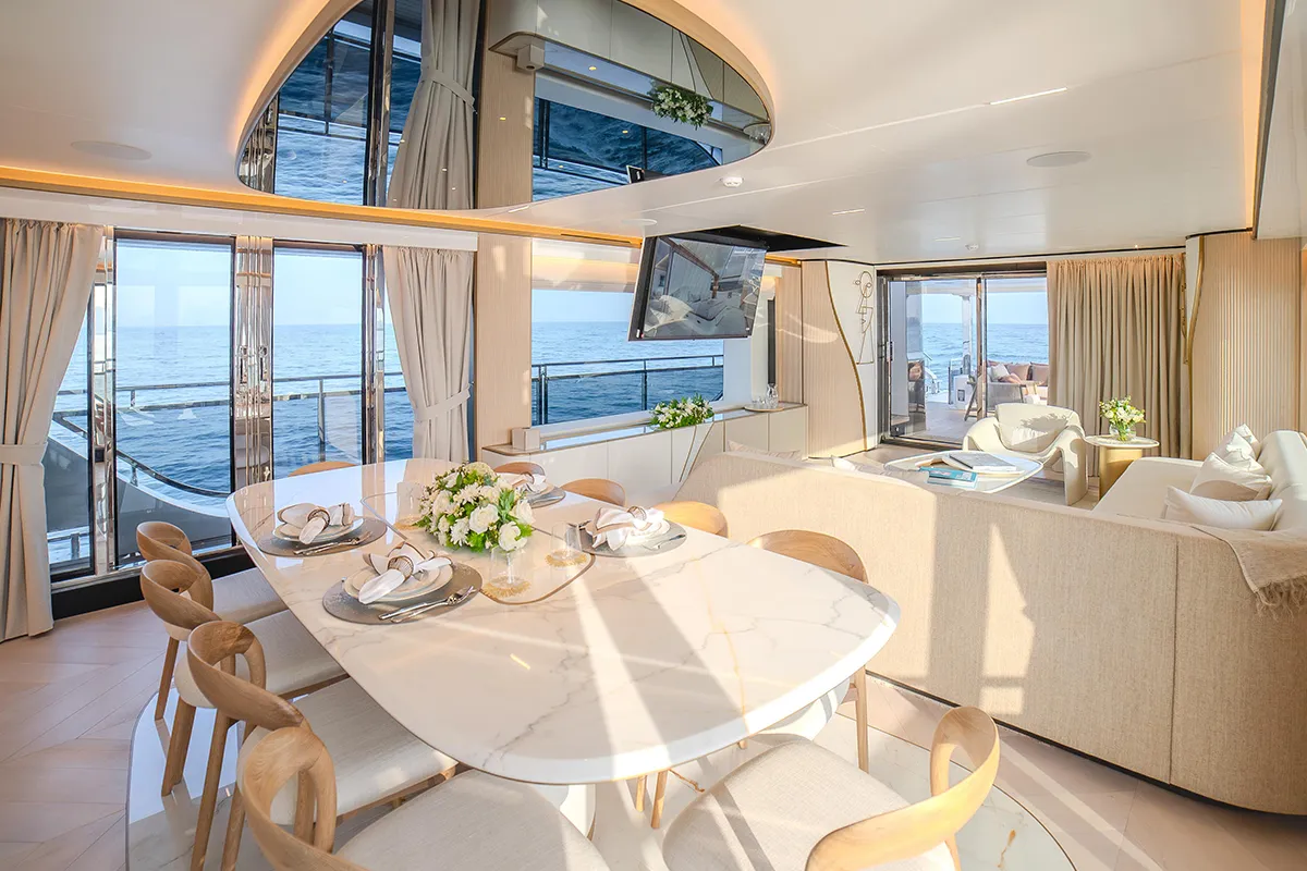 Majesty-100_0014_img71_result