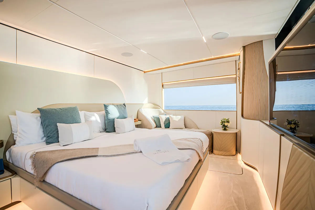 Majesty-100_0015_img75_result