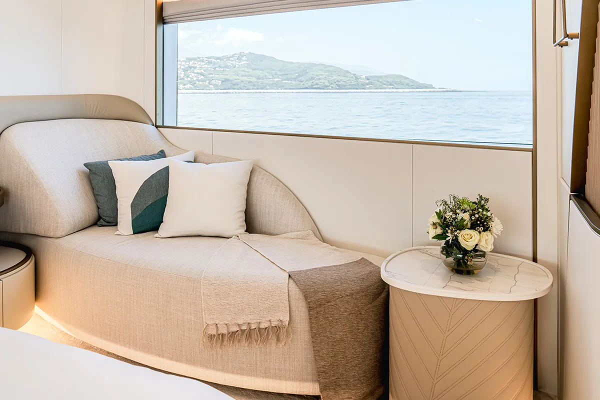 Majesty-100_0016_img79_result