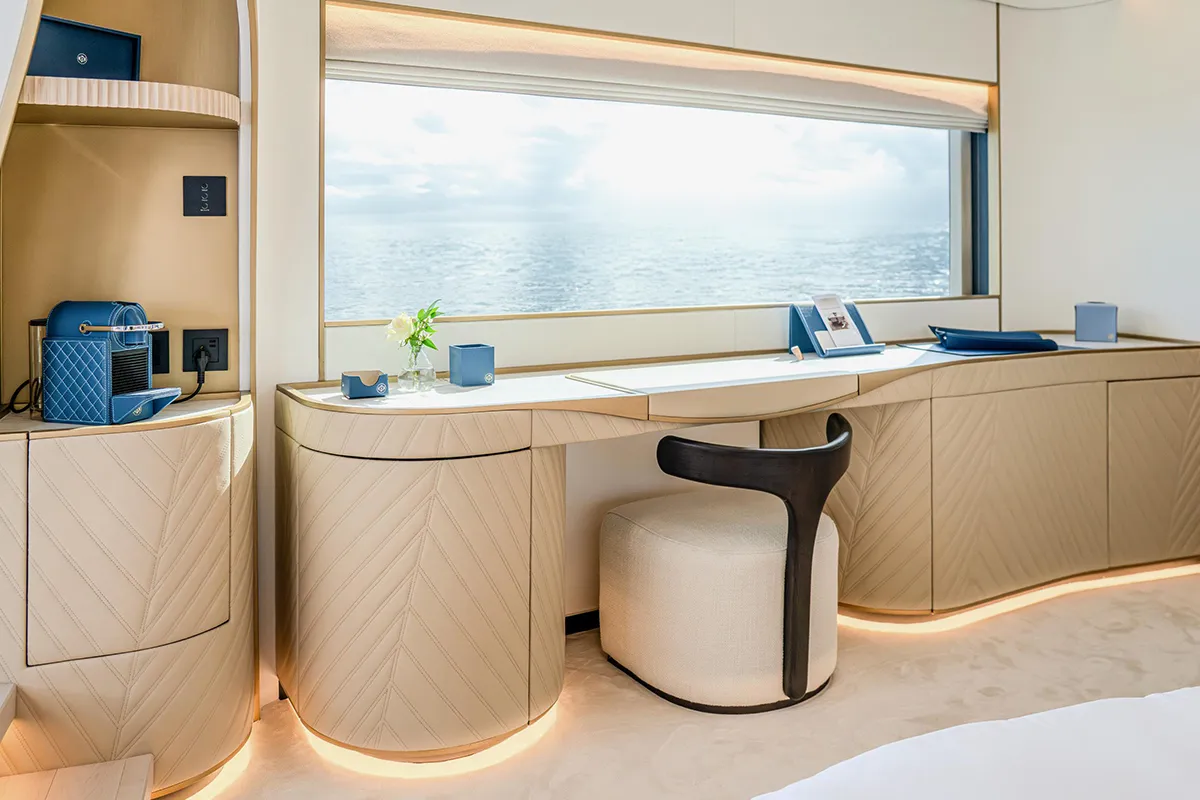 Majesty-100_0017_img83_result