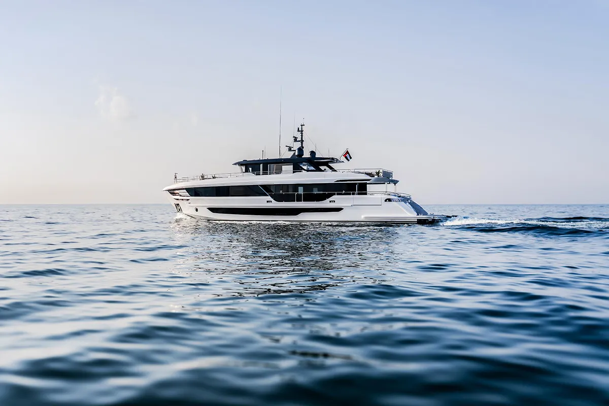 Majesty-100_0030_img7_result