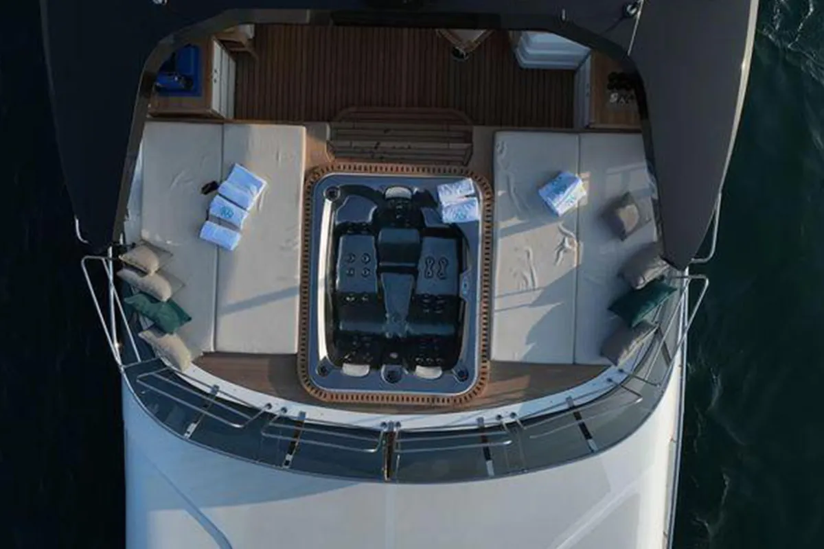 Majesty-120_0003_img48_result