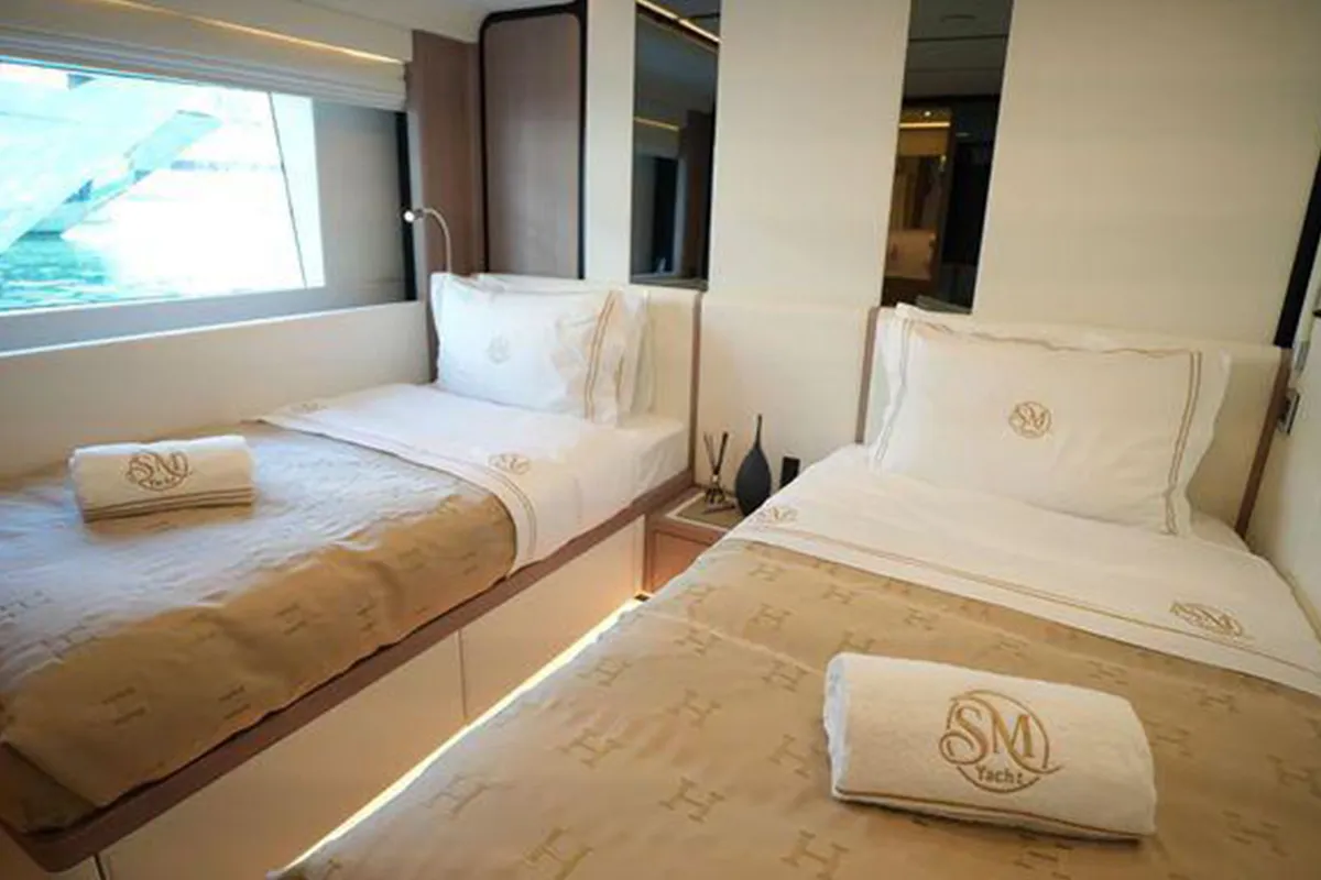 Majesty-120_0012_img37-(1)_result