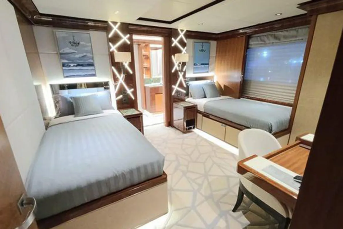 Majesty-155_0010_img53_result