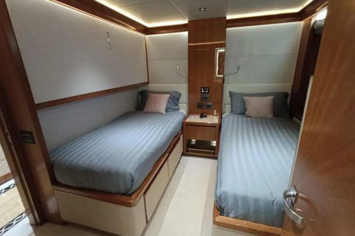 Majesty-155_0011_img52_result