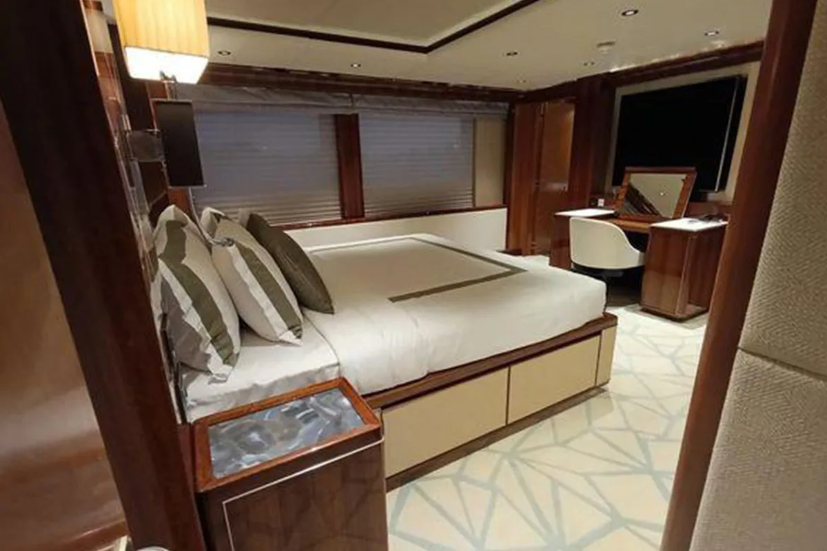 Majesty-155_0018_img46_result