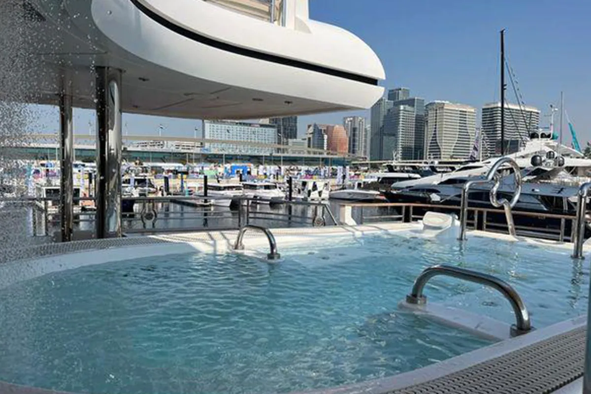 Majesty-155_0030_img29_result