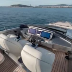 Pershing X8 2022 - Interior Salon