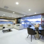 Benetti Fast 125 - Main Deck