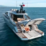 Pershing X8 2022 - Flybridge