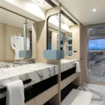 Azimut Grande 32 Metri - Kitchen Galley