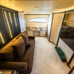 Azimut Jumbo 100 - Kitchen Galley