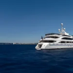 Benetti 56M - Bathroom