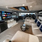 Sunseeker Predator 84 - Flybridge