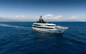 AHS (Oceanco 60M – M/Y AHS) - Drn08449 1.1